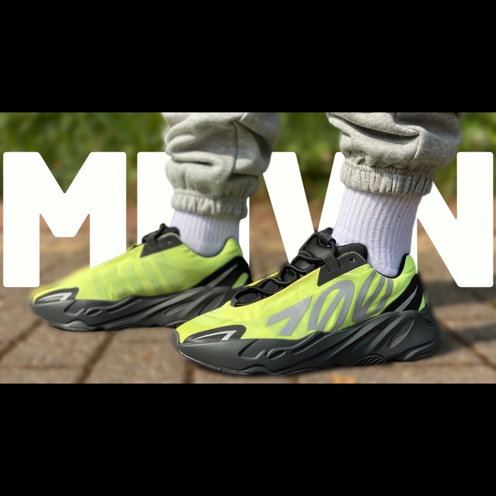 yeezy 700